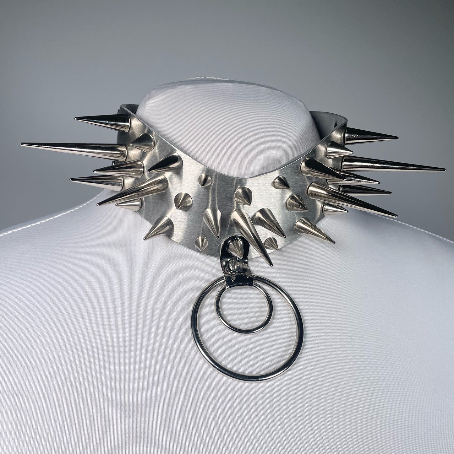 Thieves and Liars Collar