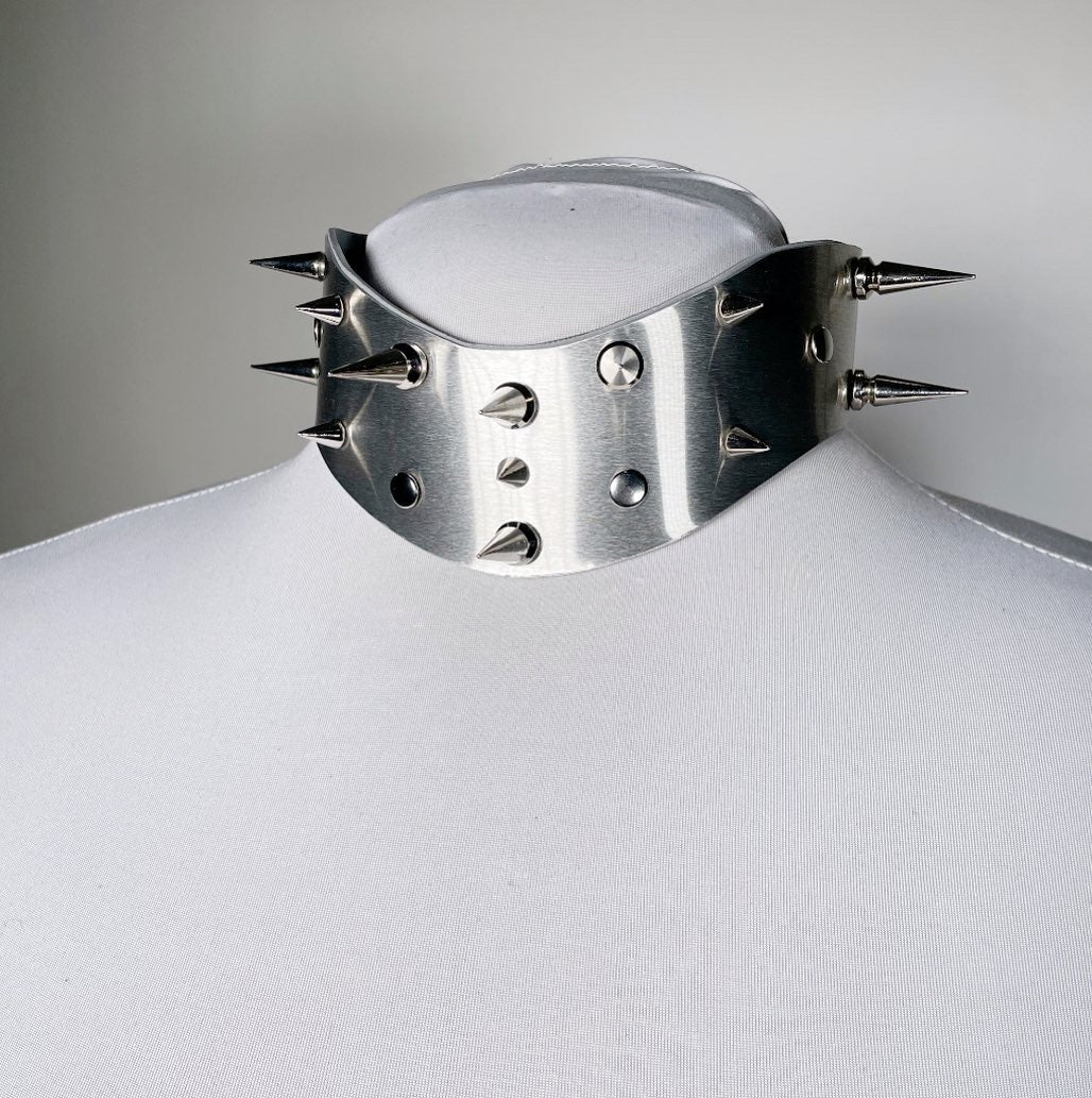 Revenge Neck Collar