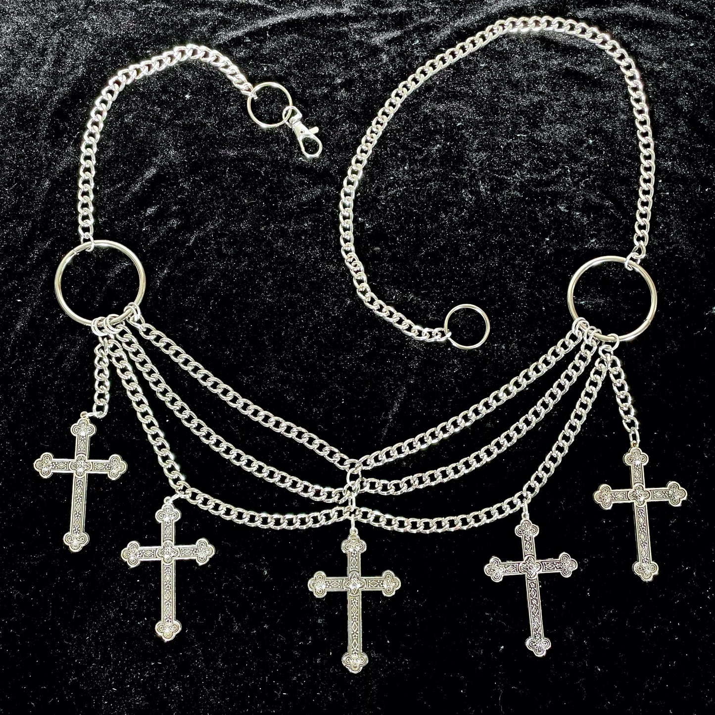 Gothic cross o-ring chain belt goth tradgoth punk deathrock industrial witch