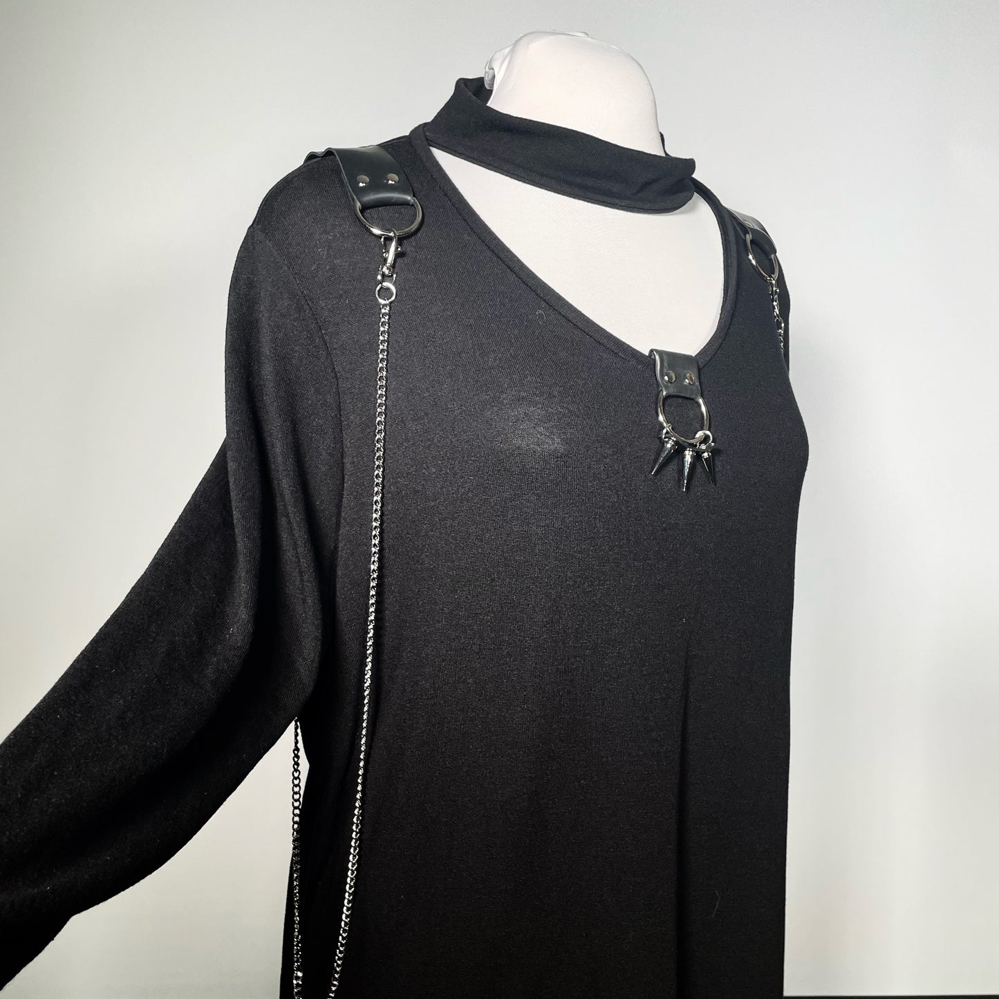 Black Spiked O-ring Sweater with Removable Chains