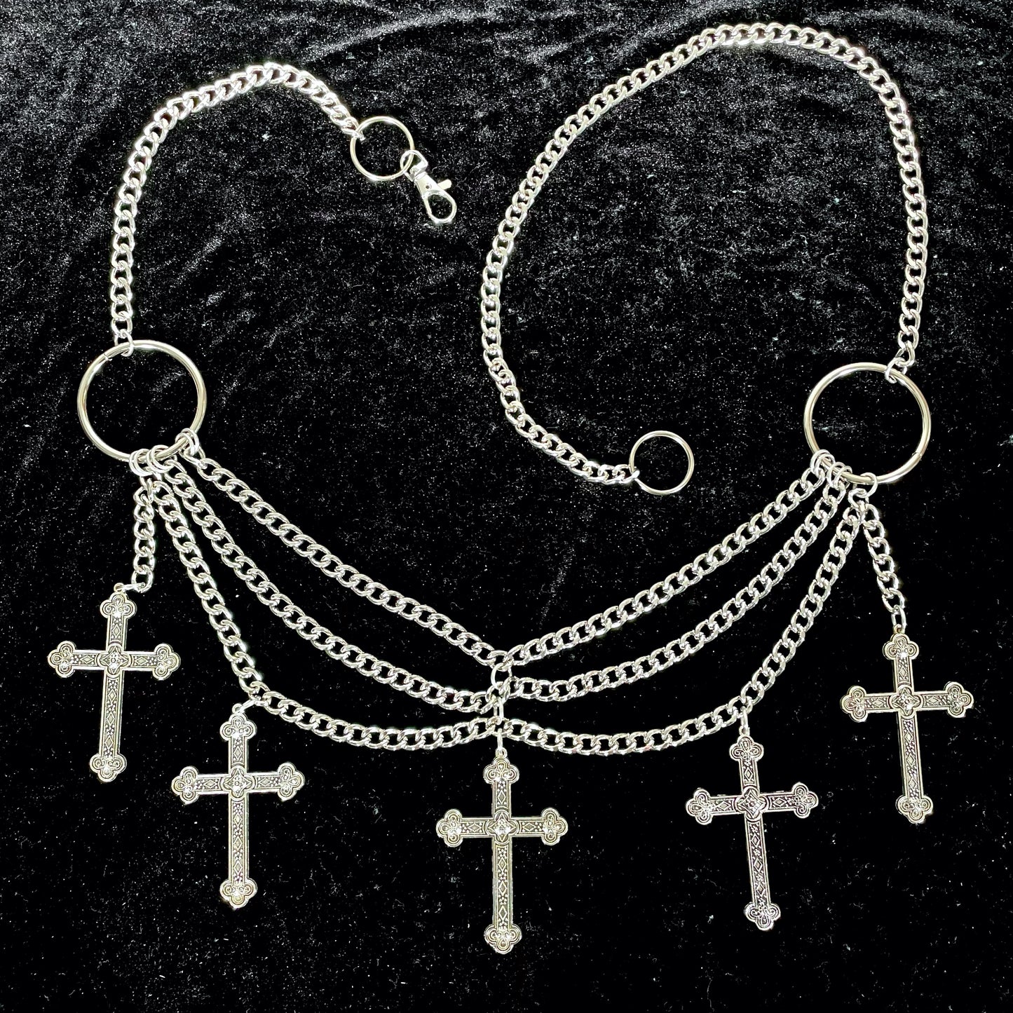 Gothic cross o-ring chain belt goth tradgoth punk deathrock industrial witch 