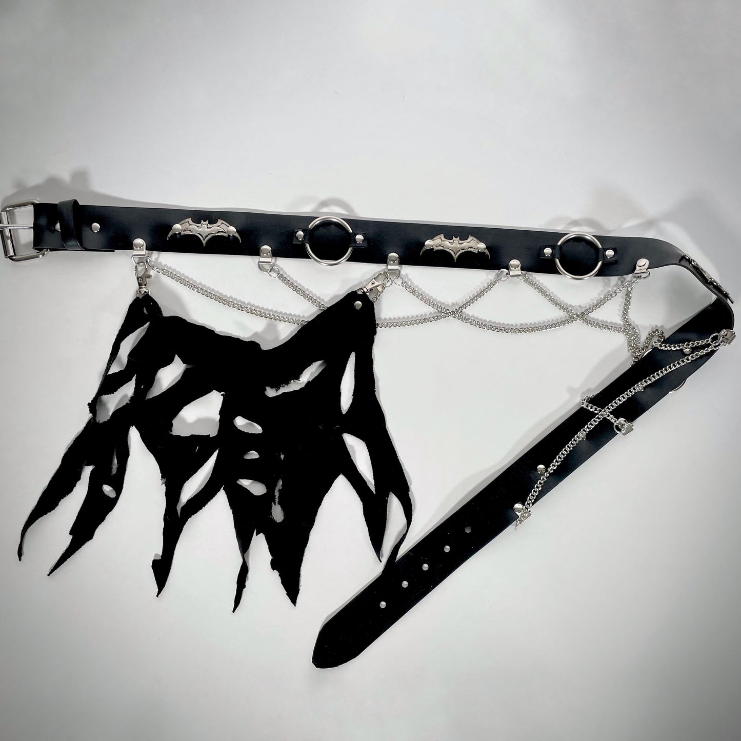 Rubber o-ring and chain bat belt deathrock tradgoth goth punk men's belt batcave industrial horror punk 