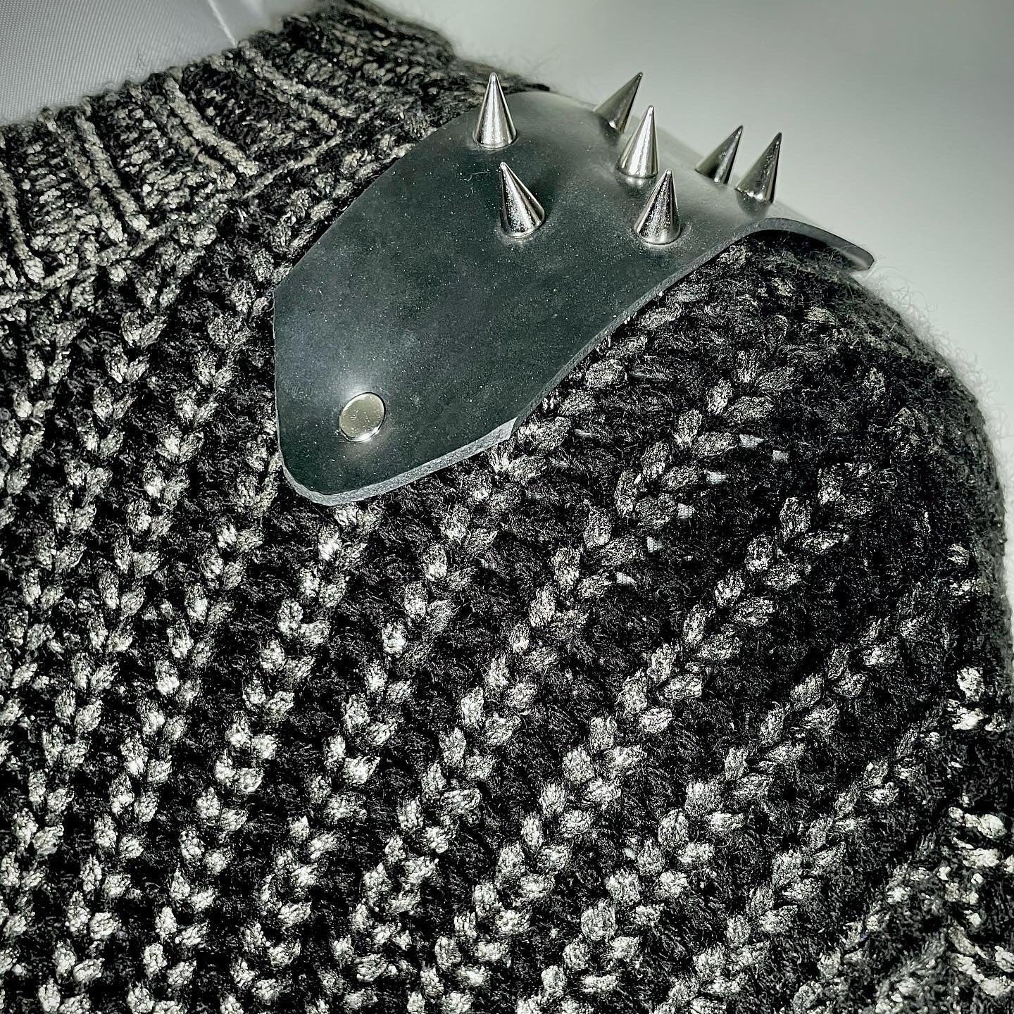 Metallic Sweater with O-ring